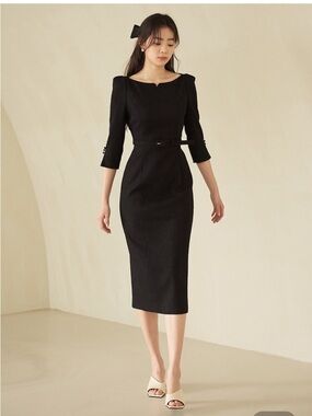 Classic Black Belted Midi Dress with Three-Quarter Sleeves